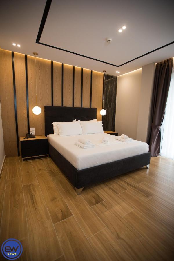 Blue Water Отель 4*